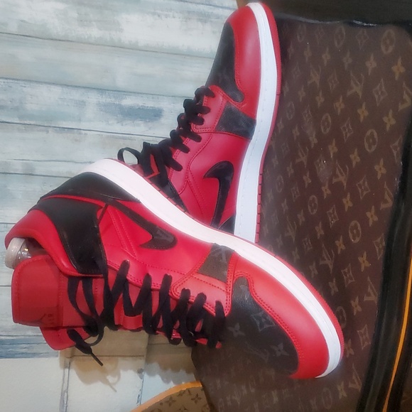 Air Jordan 1's mid customs Red and Black Size Mens 12 - Picture 3 of 8